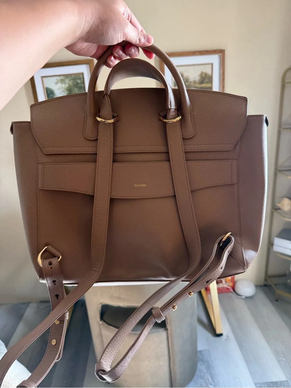 Oleada taupe leather